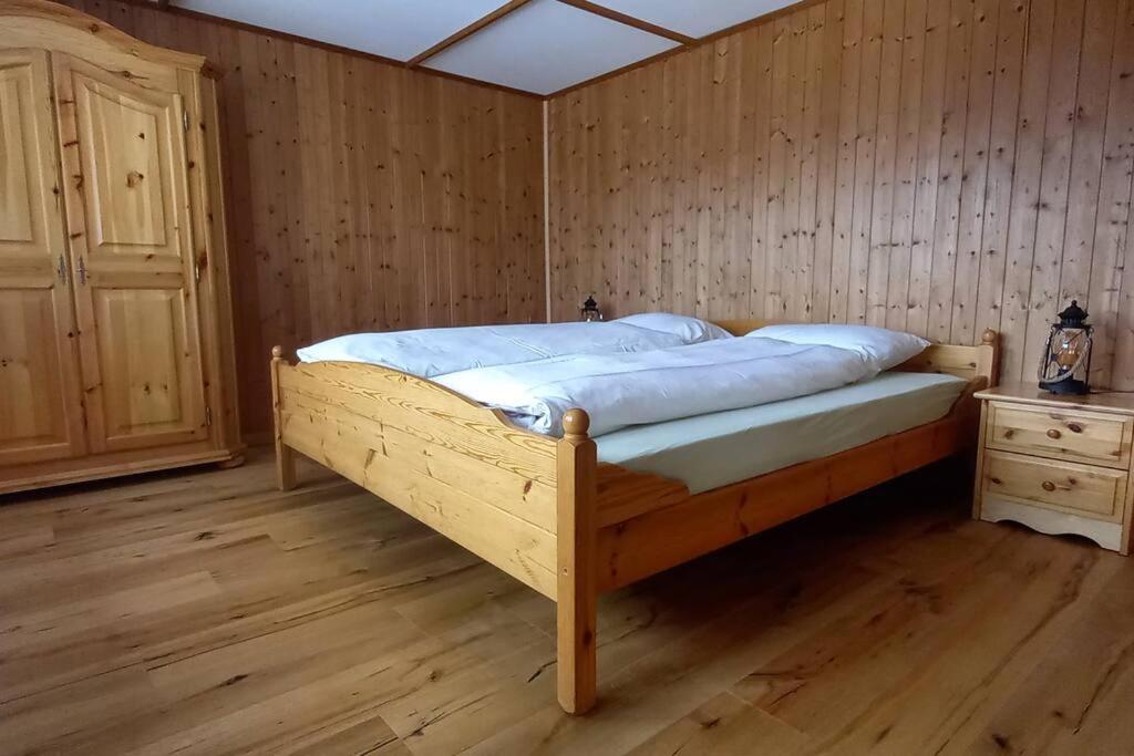 Känzeli - Ferienwohnung mit Traumaussicht Beatenberg Exterior foto